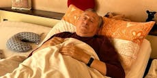 Krank im Bett – die bittere Diagnose für Richard Lugner