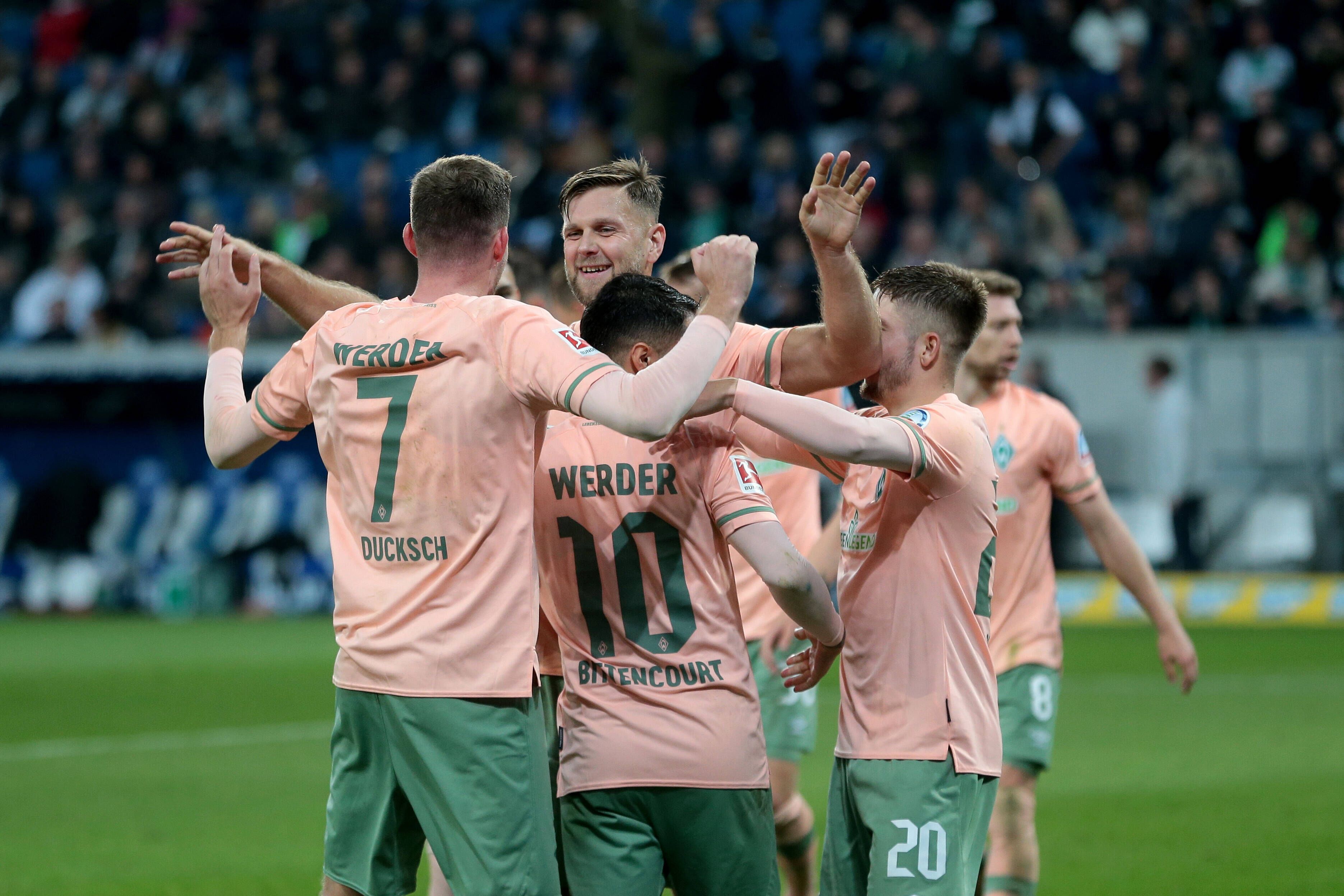 Werder Bremen besiegt Hoffenheim mit 2:1.