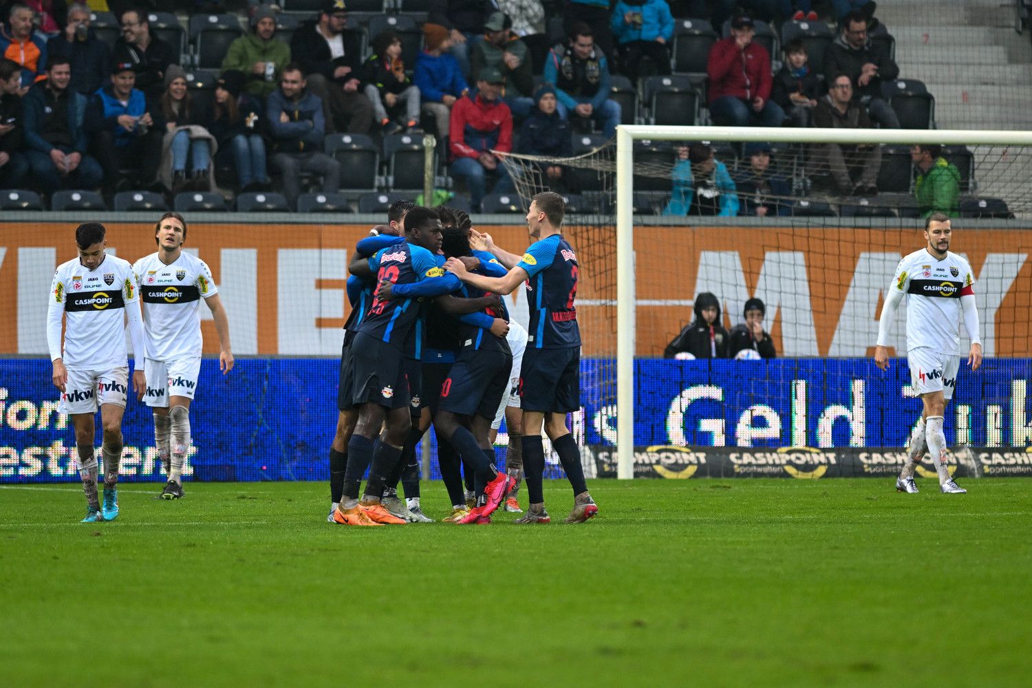 Red Bull Salzburg feiert einen knappen Erfolg gegen Altach. 