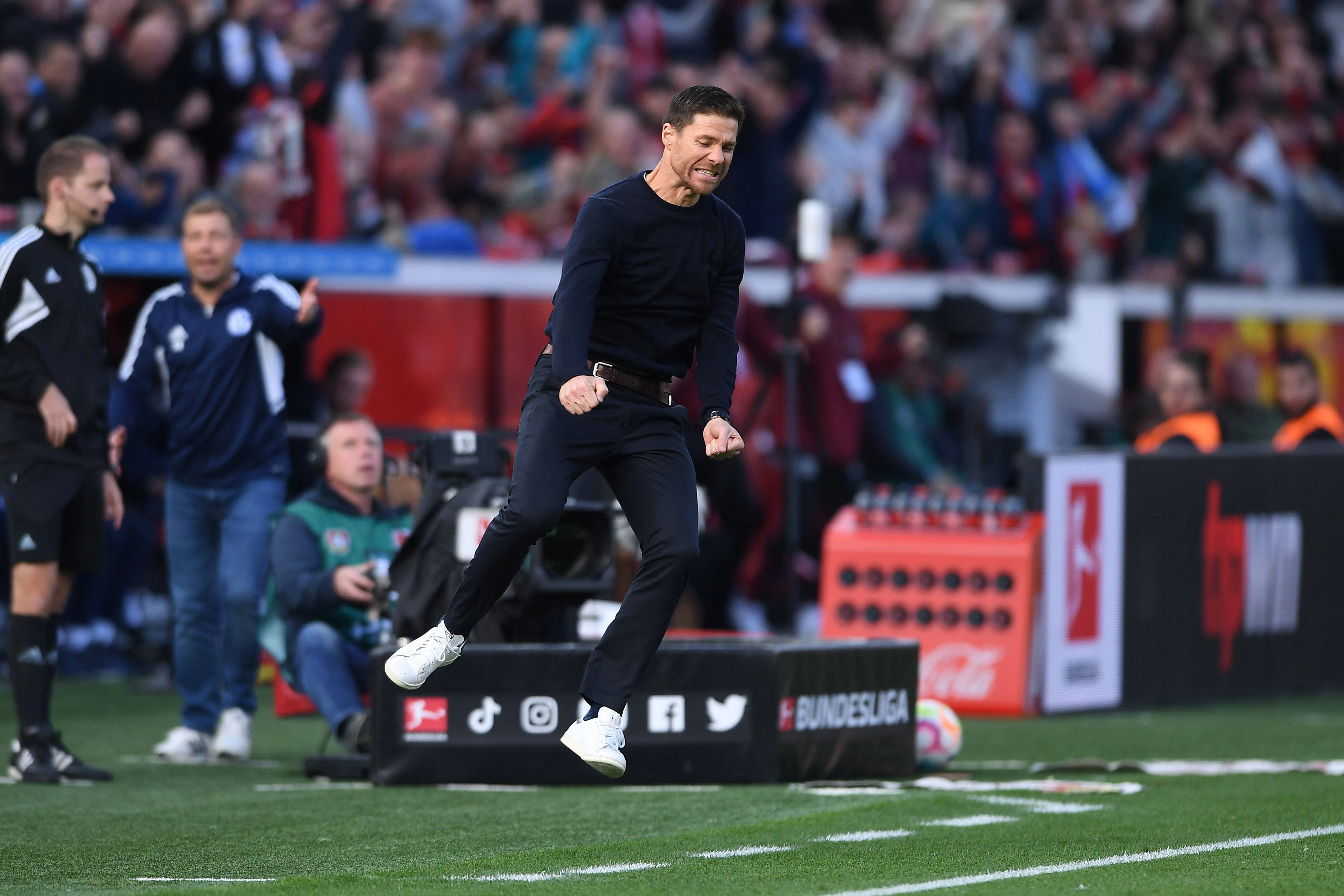 Xabi Alonso feiert einen Einstand nach Maß.