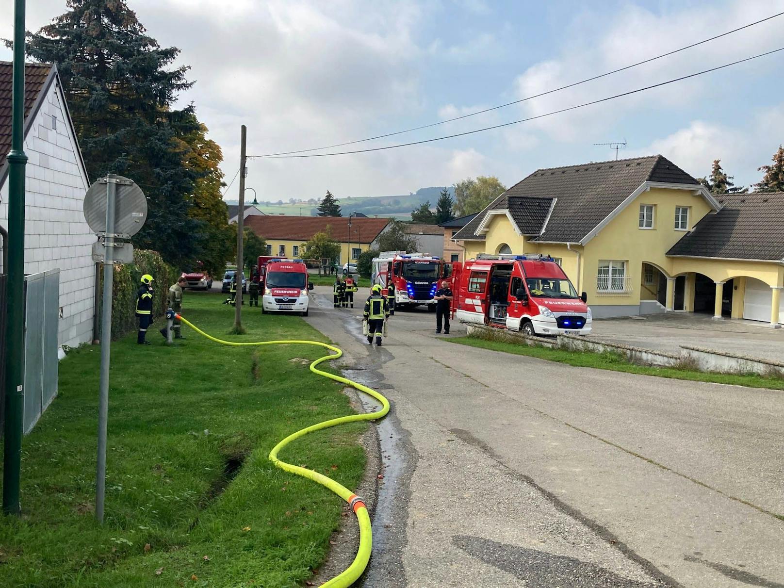 Großeinsatz bei Brand im Bezirk Hollabrunn