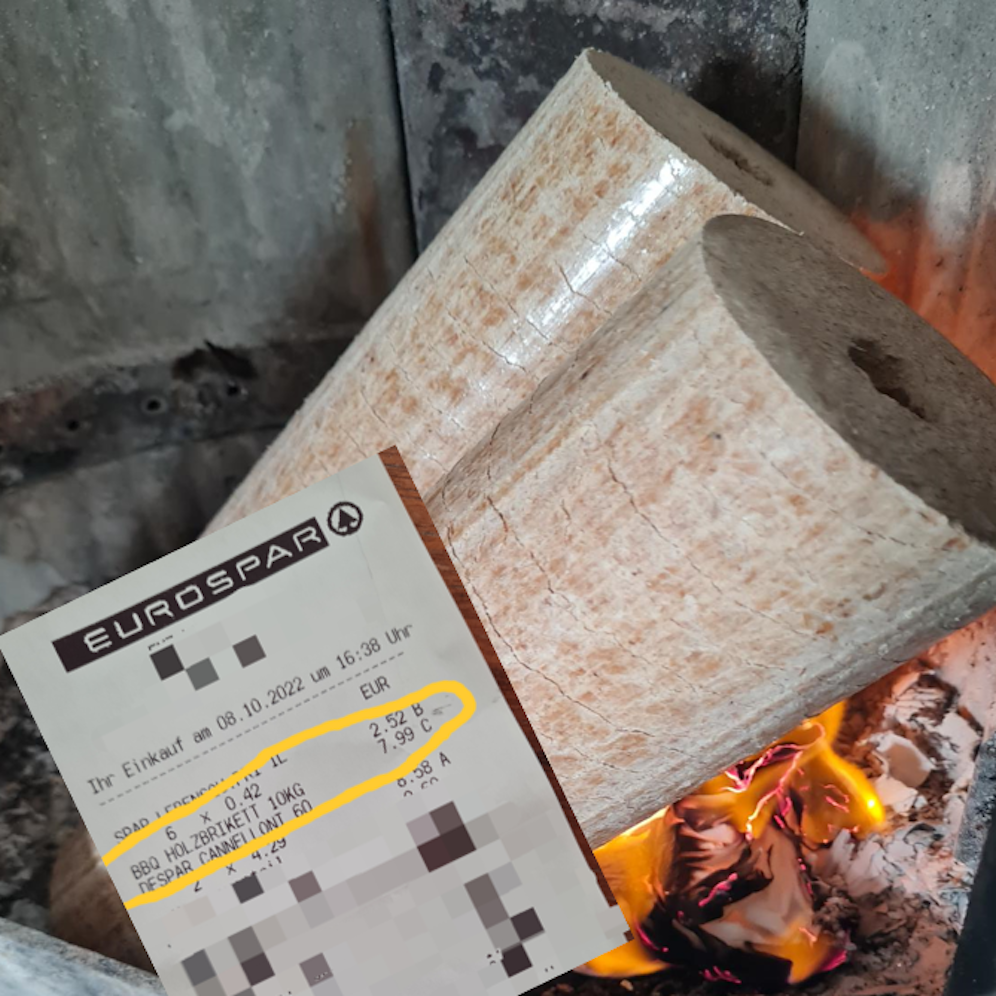 Um die Wohnung warm zu haben muss eine Frau 450 Euro im Monat für Briketts ausgeben.