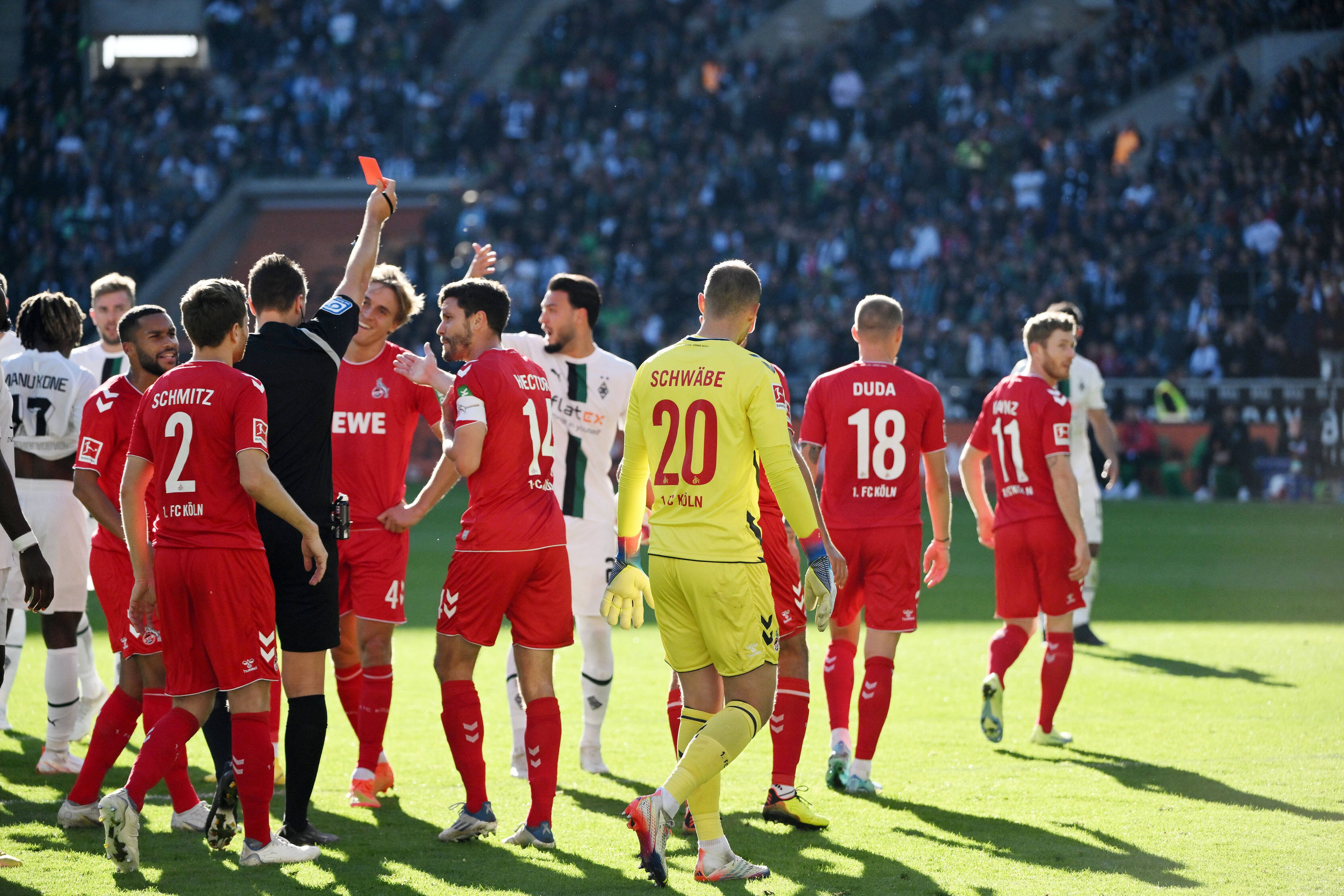 Kainz sieht die Rote Karte.