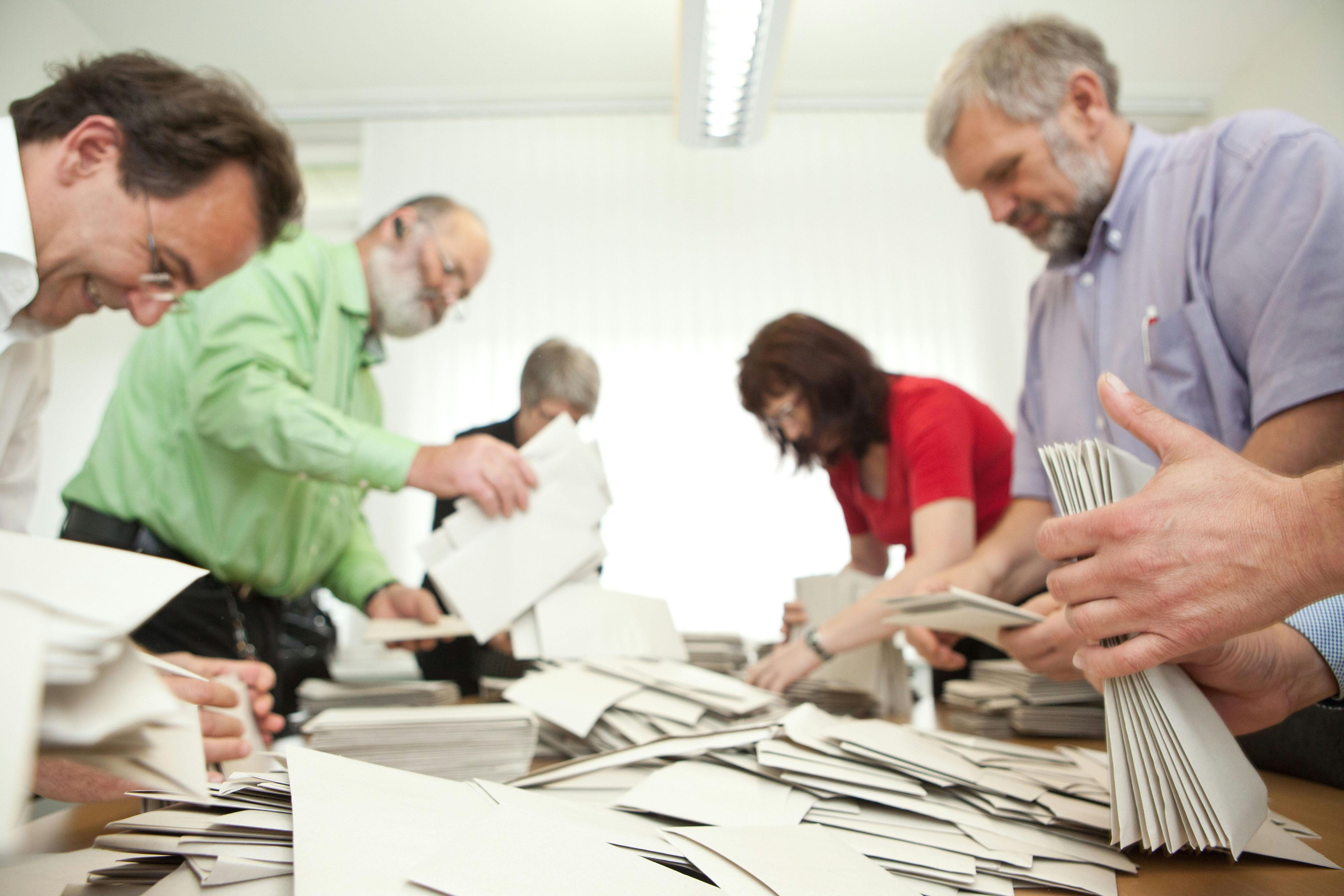 Die Stimmauszählung (Archivfoto) - Österreich hat am Sonntag einen neuen Bundespräsidenten gewählt.
