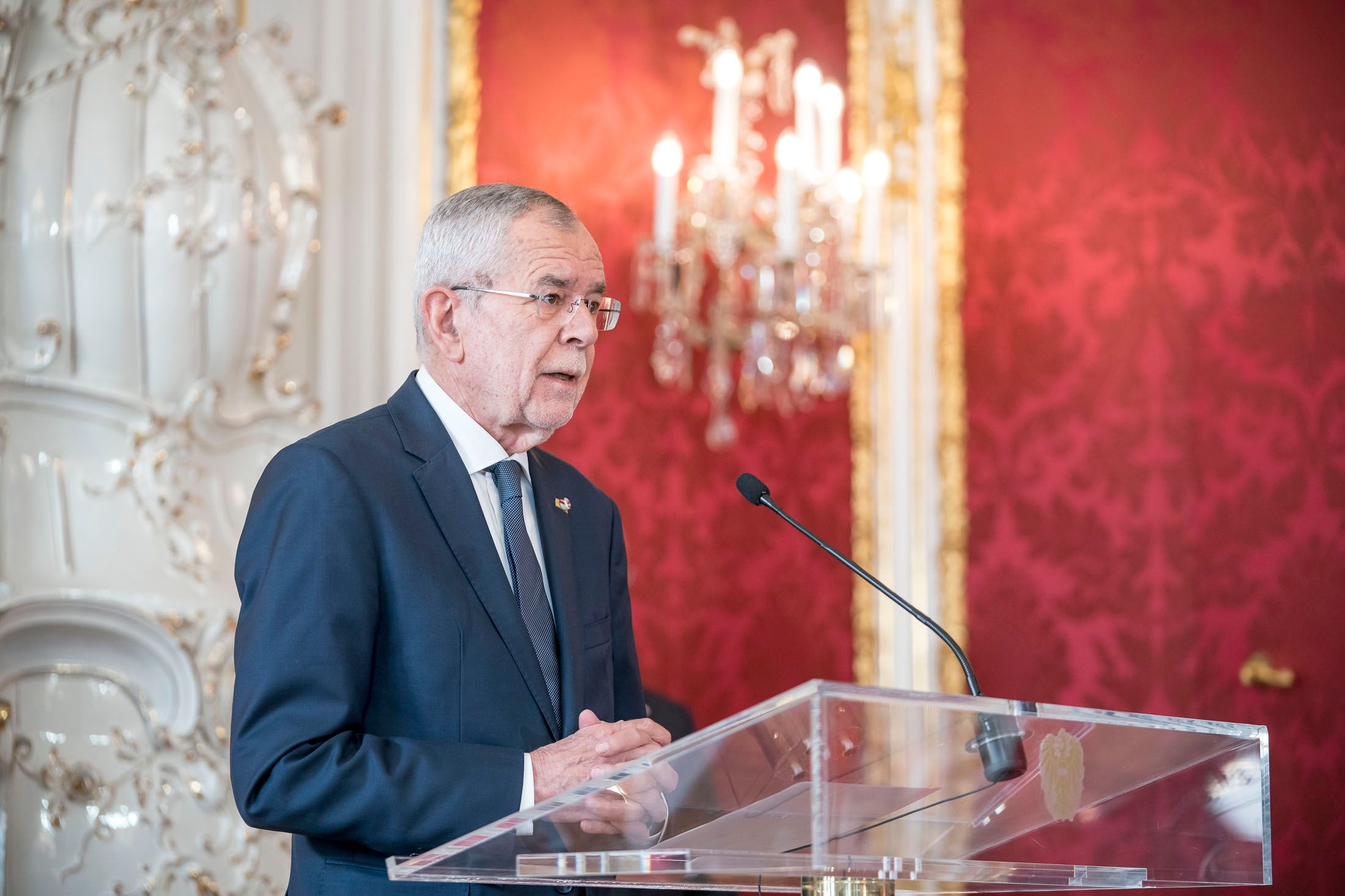 Bundespräsident Alexander Van der Bellen äußerte sich nach dem Chat-Skandal zu den innenpolitischen Entwicklungen.