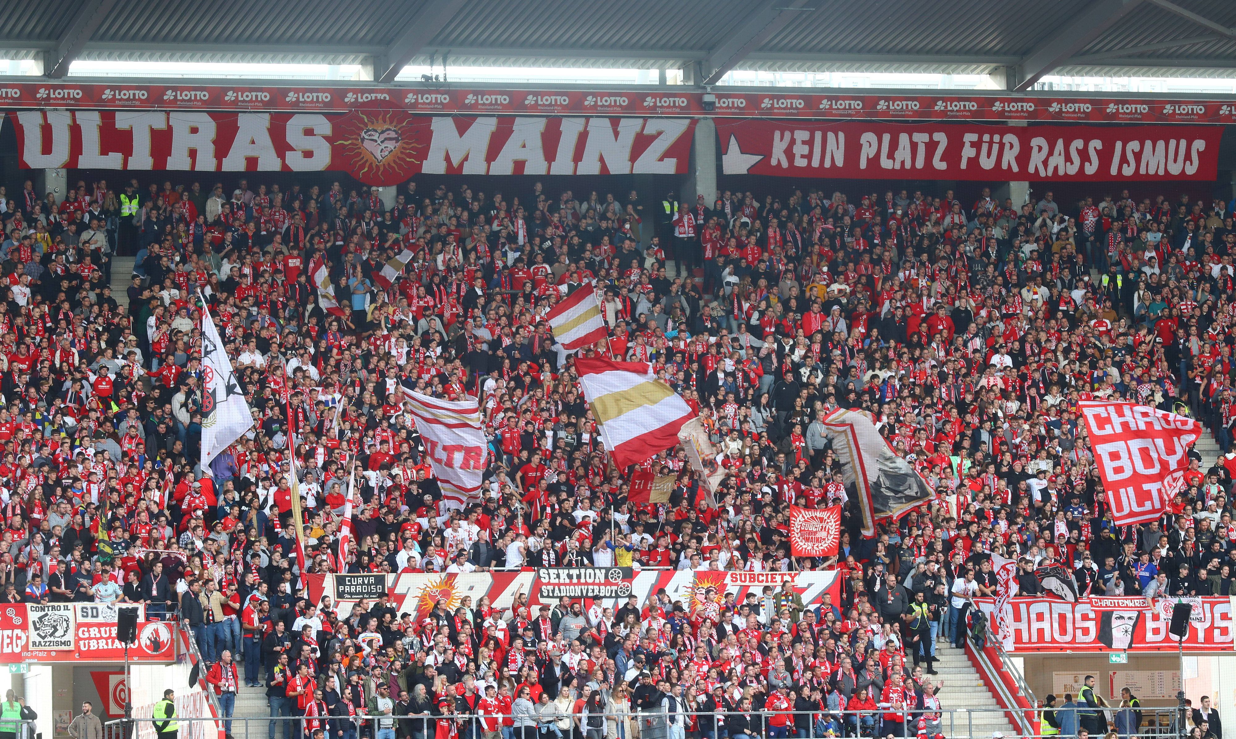 Bange Momente im Mainz-Fanblock.