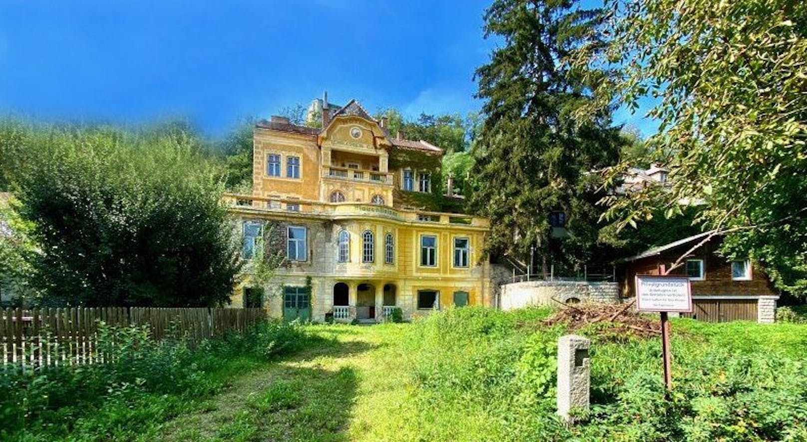 Villa kostet nur 155.000 Euro – doch niemand will sie