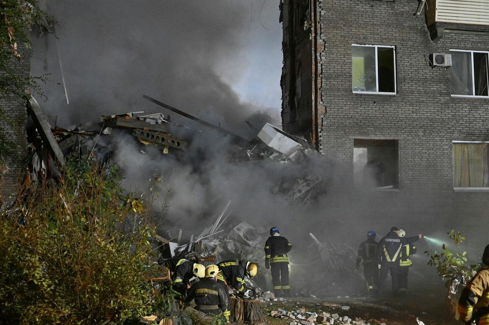 In der AKW-Stadt Saporischschja wurde am Montag ein Wohnhaus beschossen. 
