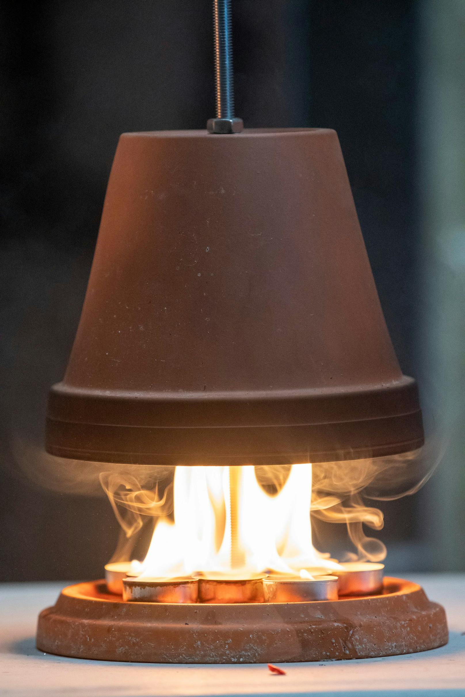 Teelichtöfen sind auf TikTok derzeit der heißeste Schrei, aber auch brandgefährlich!
