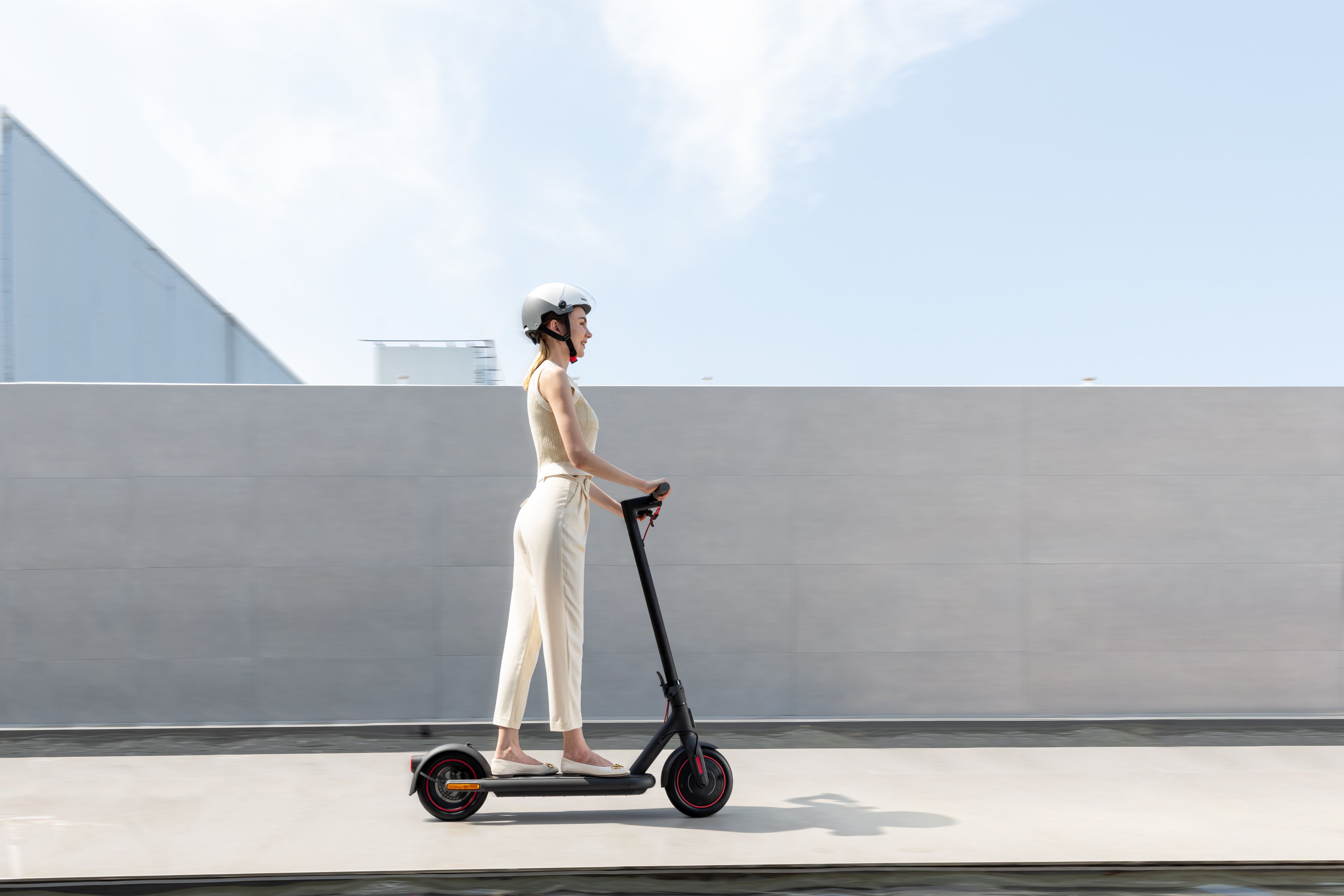 Xiaomi kündigt die Veröffentlichung des Xiaomi Electric Scooter 4 Pro in Österreich an.