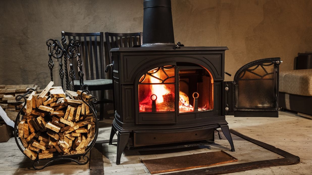 Die Nachfrage nach Kachelofen steigt.