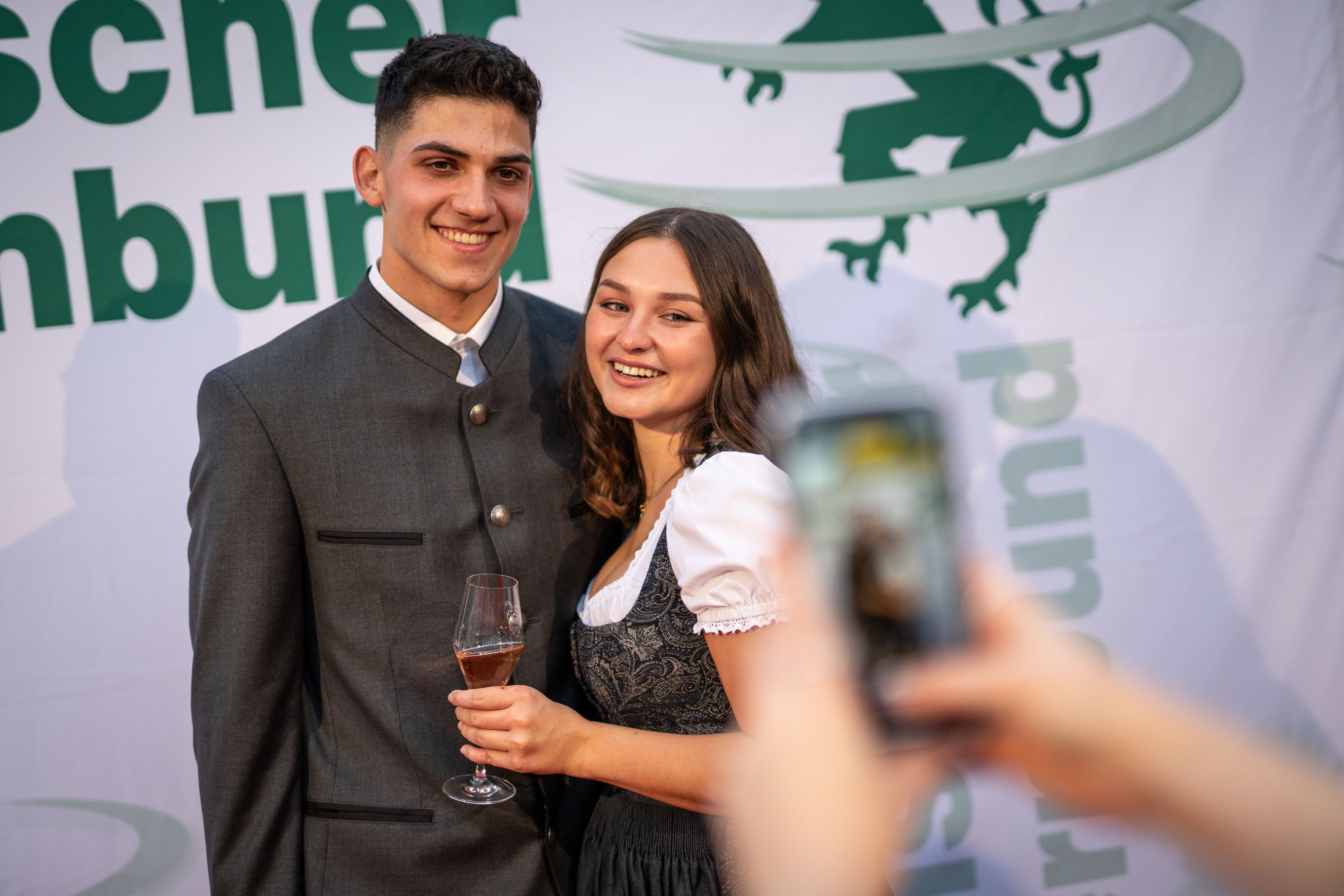 Benedict und Elena haben sich beim Shooting kennen und lieben gelernt 