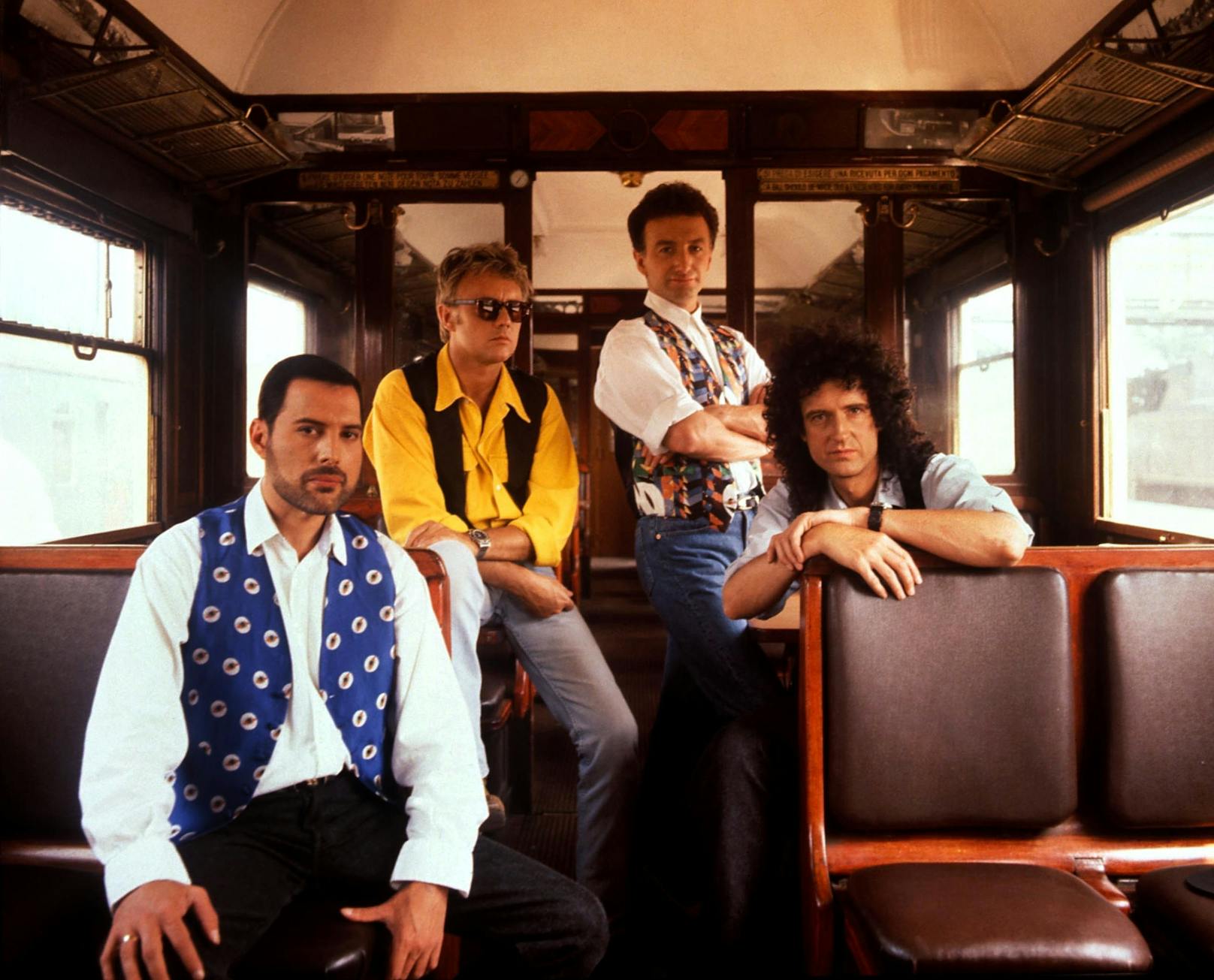 Queen 1990 bei den Aufnahmen zum Video "Breakthru"