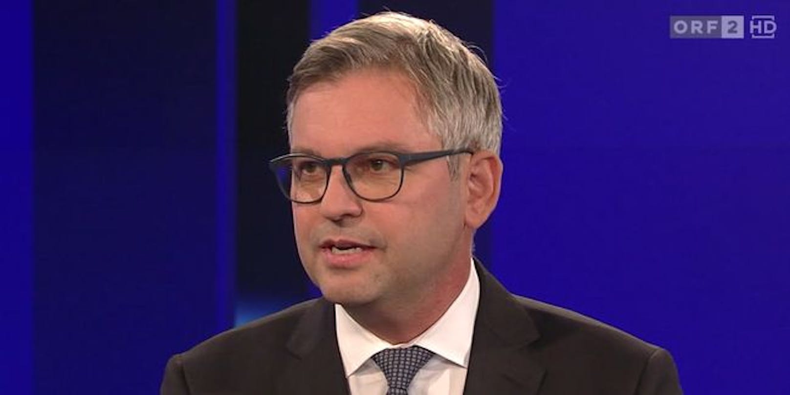 Ein Budget mit Sorgen, aber in Krisenzeiten notwendig: Finanzminister Magnus Brunner (ÖVP) in der ORF-"ZIB2".
