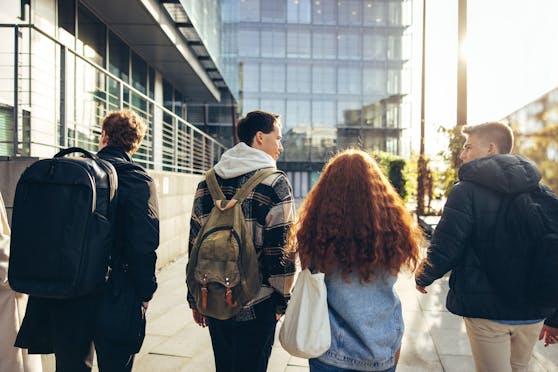 Die FPÖ erneuert einen Antrag zu Deutsch-Pflicht auch in Schulpausen.