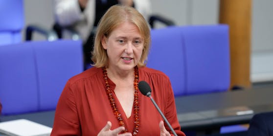 Jugendministerin Lisa Paus (54)