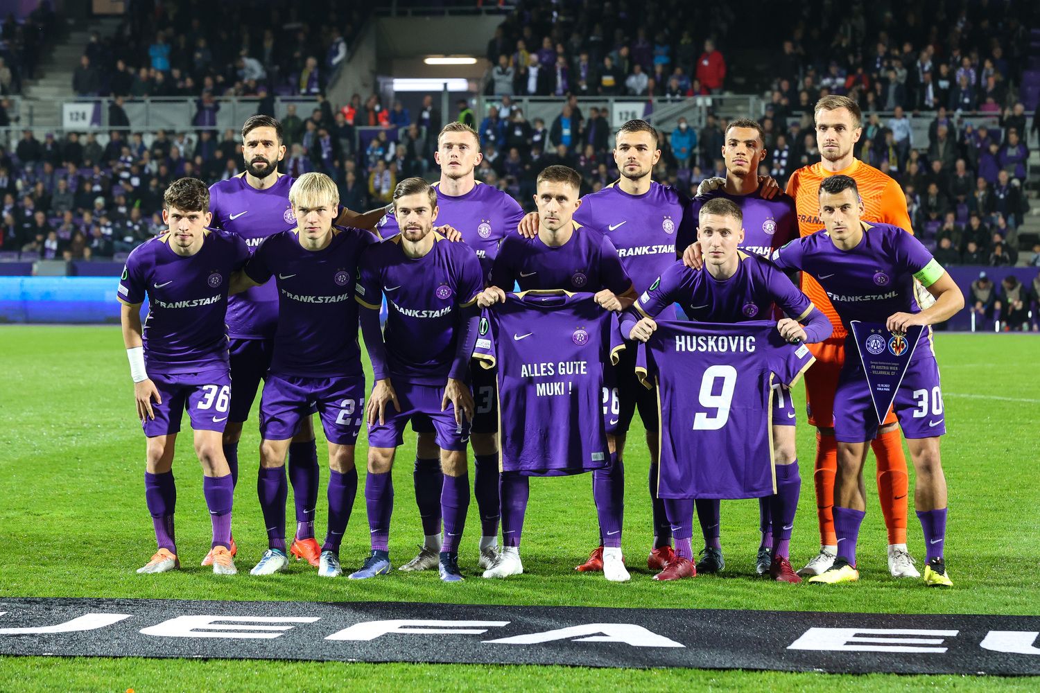 Die Austria dachte beim 0:1 gegen Villarreal an den schwer verunfallten Muharem Huskovic. 