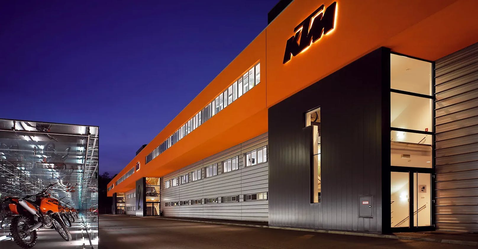 Bei KTM konnten die Mitarbeiter zumindest vorübergehend auf eine 4-Tage-Woche umstellen.