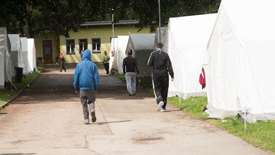 In der Gemeinde St. Georgen im Attergau wurden bereits 2015 Zelte für Flüchtlinge aufgestellt.