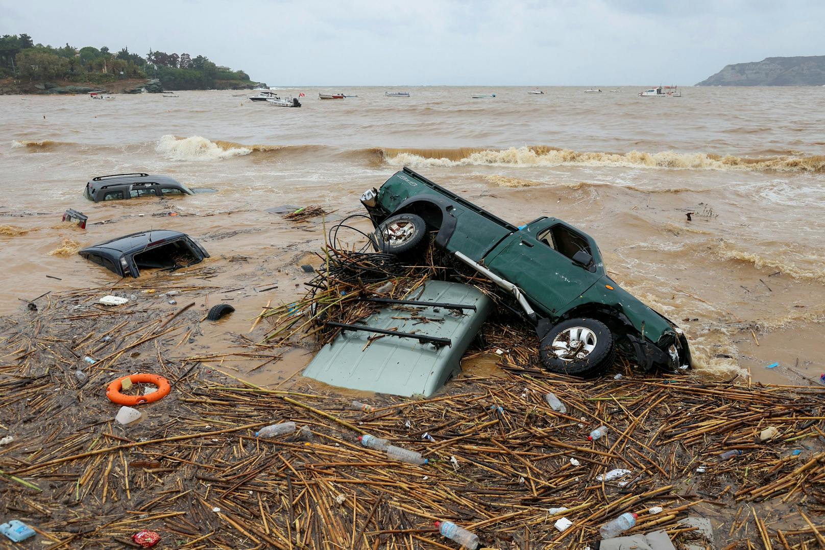 Bilder der Verwüstung nach einem heftigen Unwetter nahe der kretischen Hauptstadt Heraklion am 15. Oktober 2022.