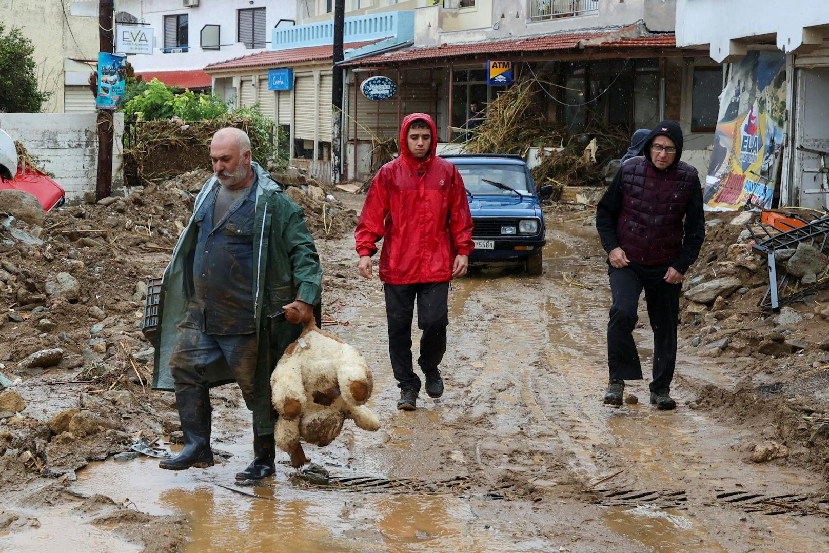 Bilder der Verwüstung nach einem heftigen Unwetter nahe der kretischen Hauptstadt Heraklion am 15. Oktober 2022.