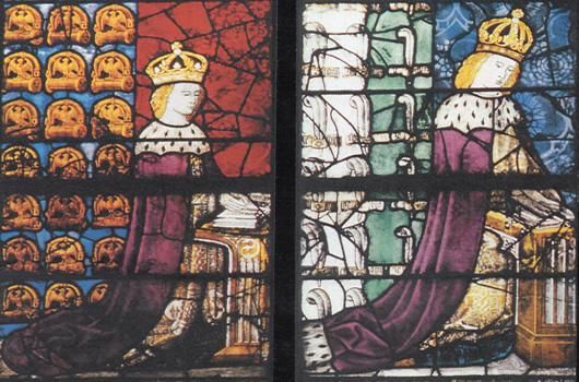 2021 hatten Forschende eine Spur in der Grafschaft Devon entdeckt: die Figur eines Mannes, der in Richtung eines Glasfensters blickt, das Edward V. darstellt. Die Forschende vermuten, dass es sich beim Mann um den vermissten Prinzen Edward handelt.