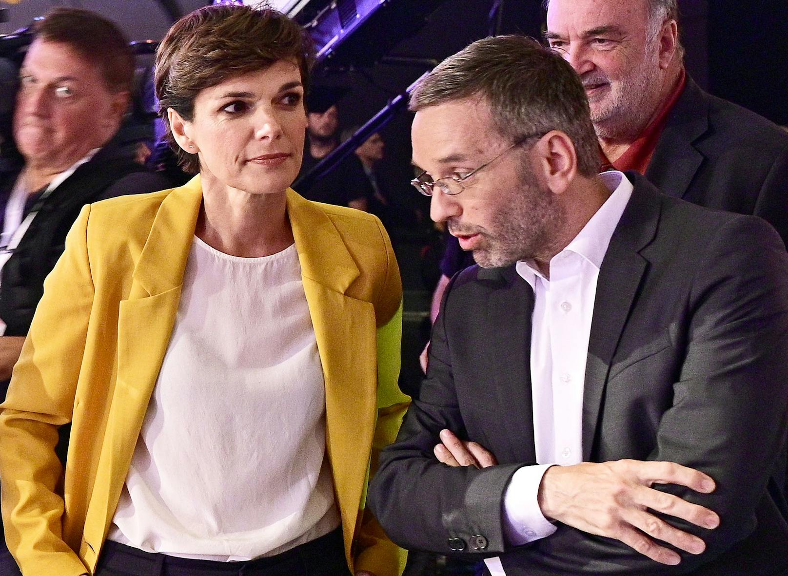 Eine neue Umfrage sieht Pamela Rendi-Wagners SPÖ vor Herbert Kickls FPÖ.