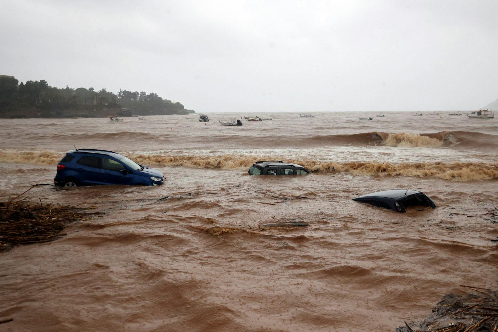 Bilder der Verwüstung nach einem heftigen Unwetter nahe der kretischen Hauptstadt Heraklion am 15. Oktober 2022.