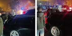 Video – Tuner flüchten in Wien kreischend vor der Polizei