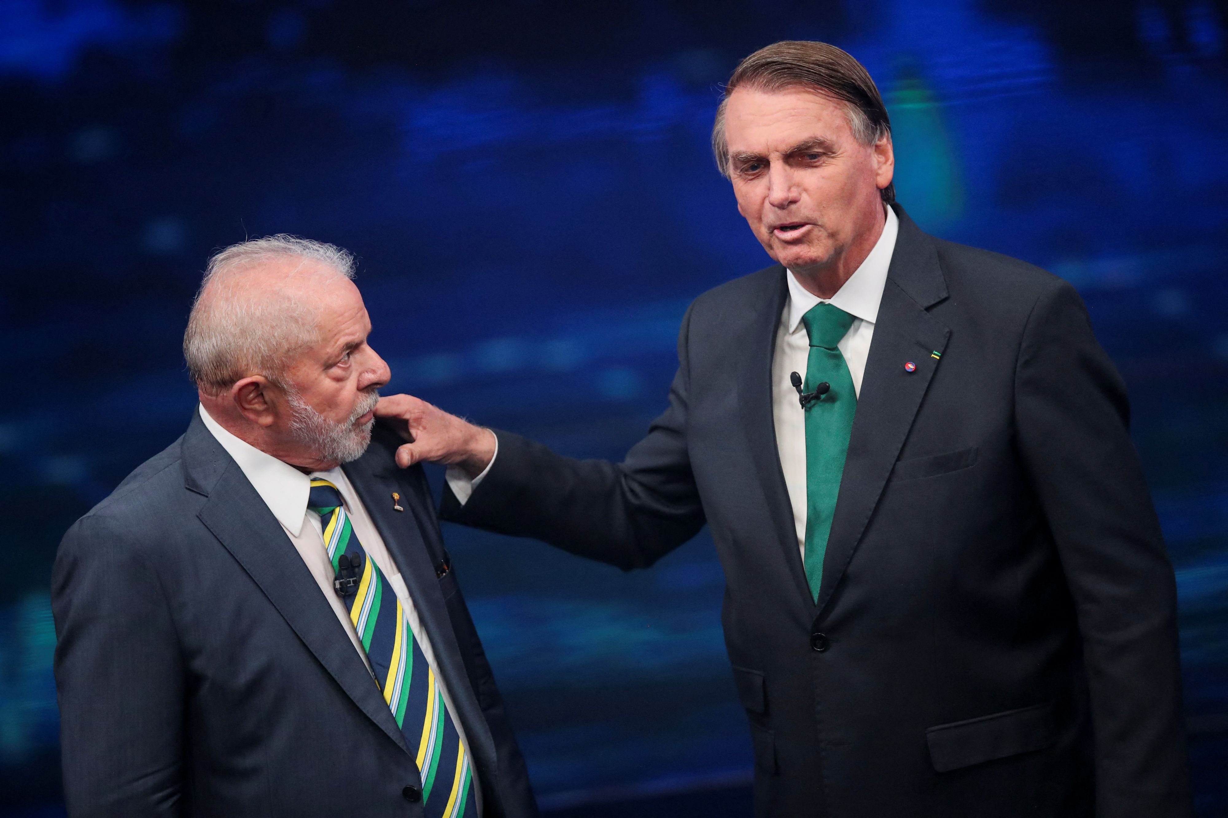 Lula (links) und Bolsonaro machen sich gegenseitig Vorwürfe.