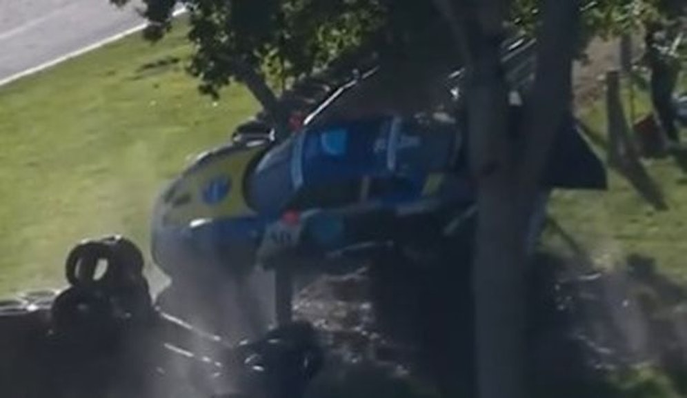 Will Martins Porsche flog über die Streckenbegrenzung