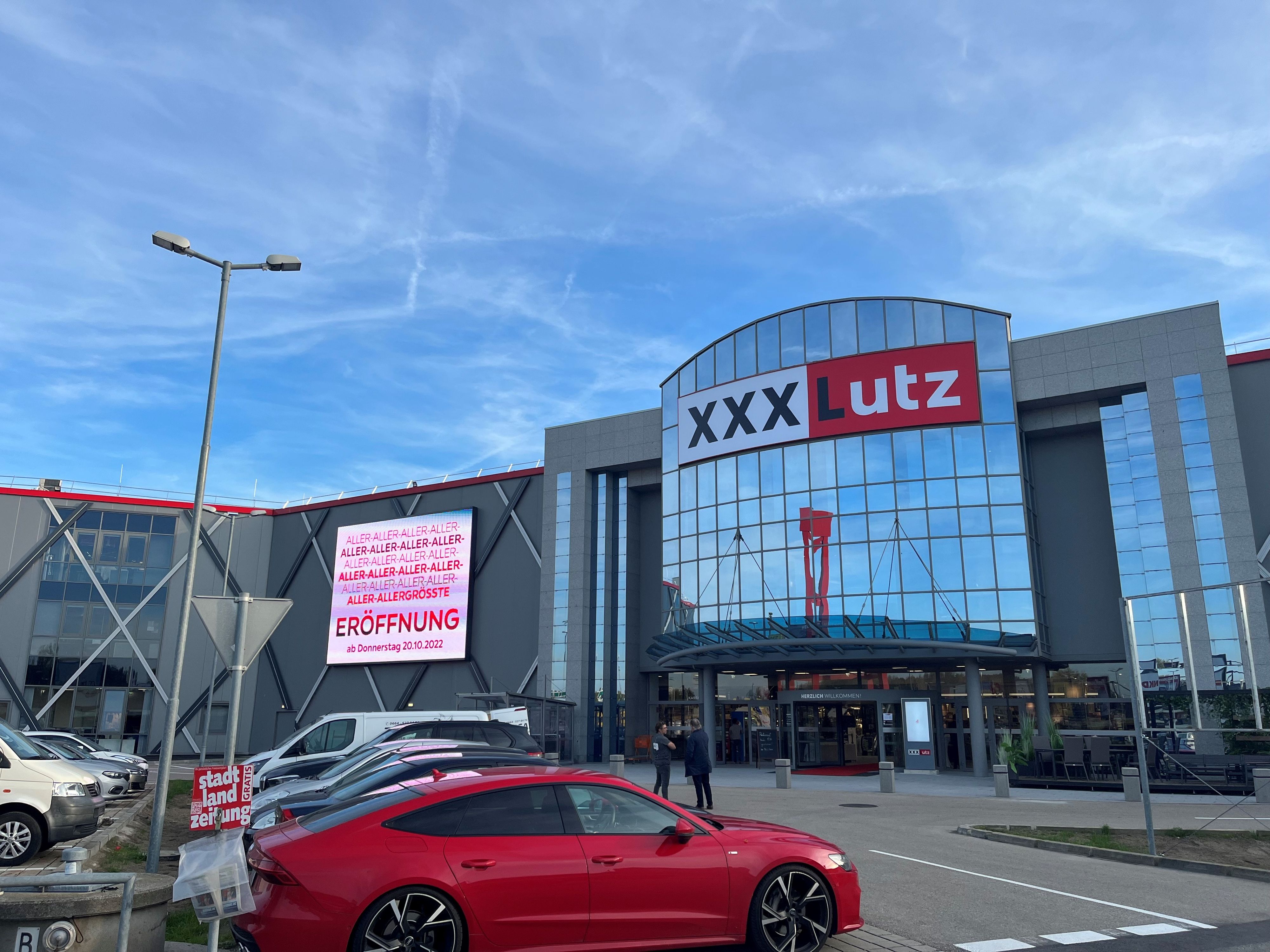 XXXLutz übernimmt in Deutschland zahlreiche Möbelhäuser. (Symbolbild)