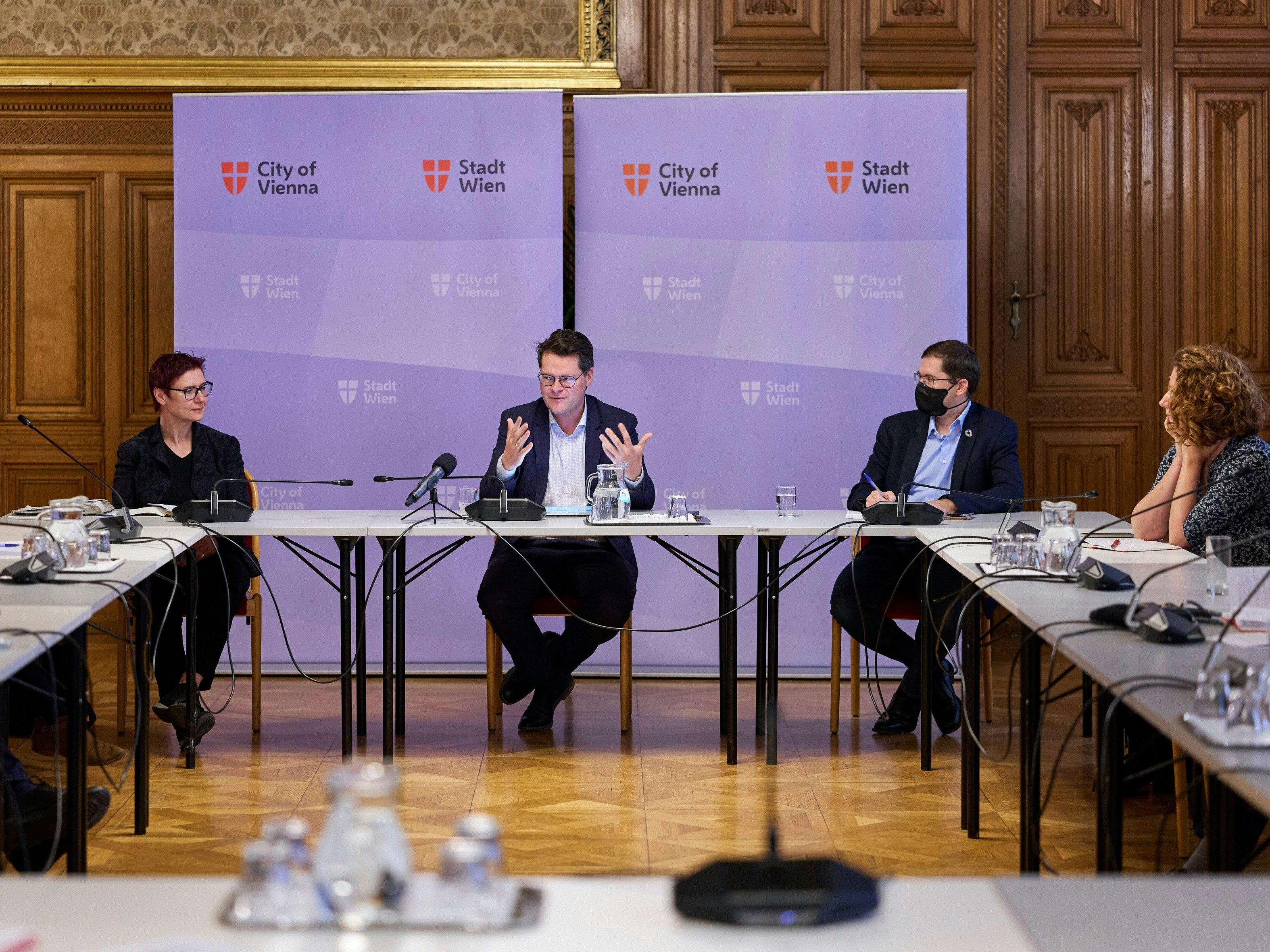 StR Jürgen Czernohorszky - Hintergrundgespräch zum Klimarat, Rathaus - Nordbuffet, 14.10.2022 © PID/Markus Wache 