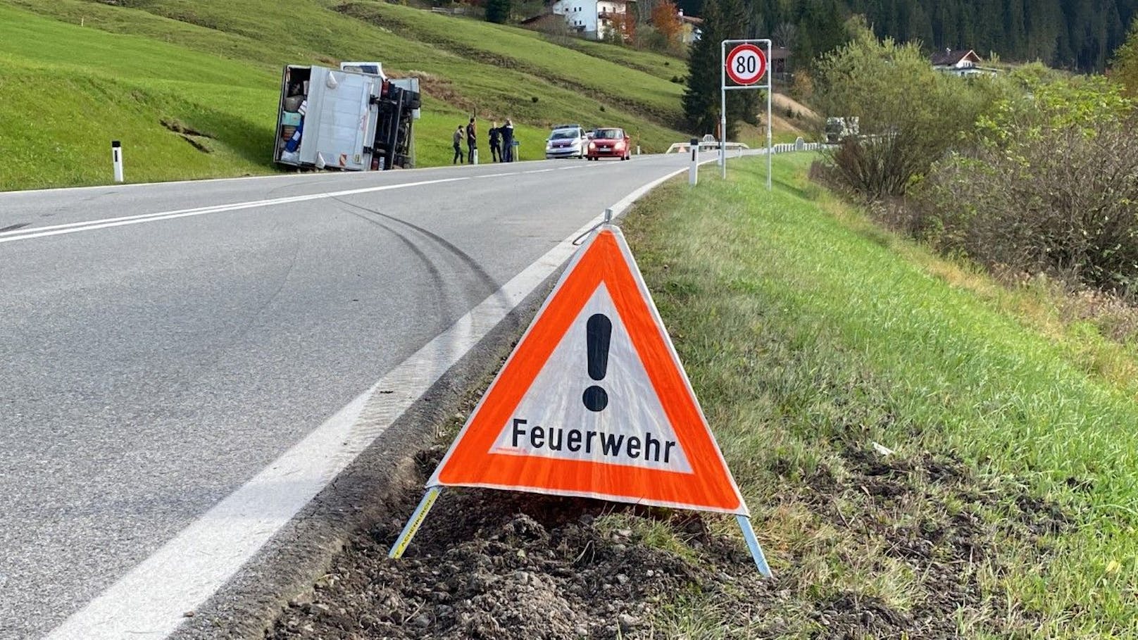 Ein Bild der Unfallstelle auf der Achenseebundesstraße.&nbsp;