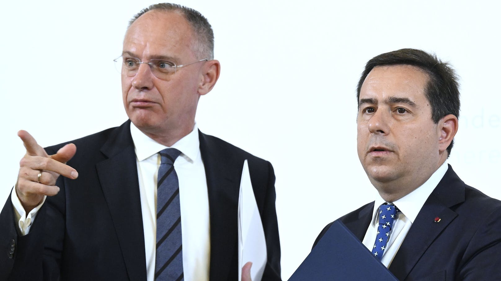 Innenminister Gerhard Karner mit Griechenlands Migrationsminister Notis Mitarakis