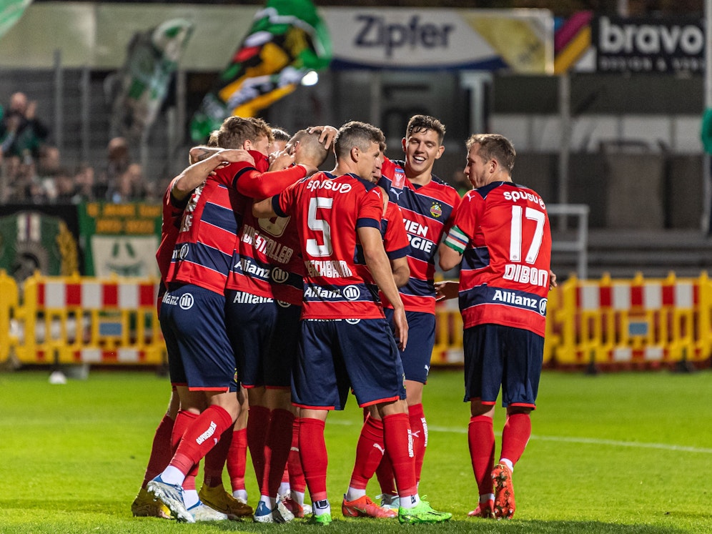 Rapid jubelt über den Cup-Sieg in Wattens