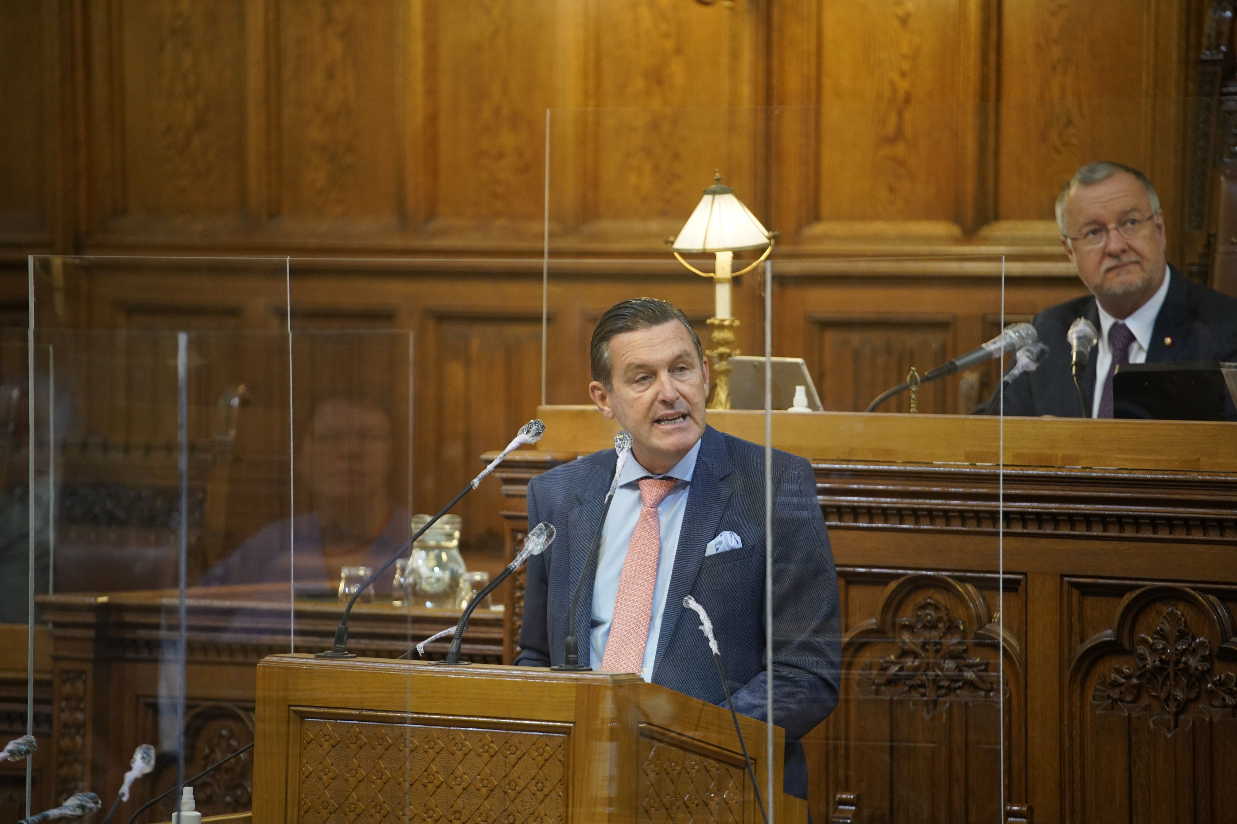 Finanzstadtrat Peter Hanke musste am Dienstag im Wiener Gemeinderat erneut Stellung zur Causa Wien Energie nehmen.