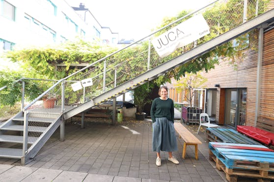 Sozialarbeiterin Maresi Kienzer leitet das "Juca" seit mittlerweile drei Jahren. Sie fordert: "Es braucht einen Wandel, wie junge Menschen wahrgenommen werden."
