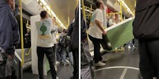 Wiener transportieren 2-Meter-Kasten mit U-Bahn