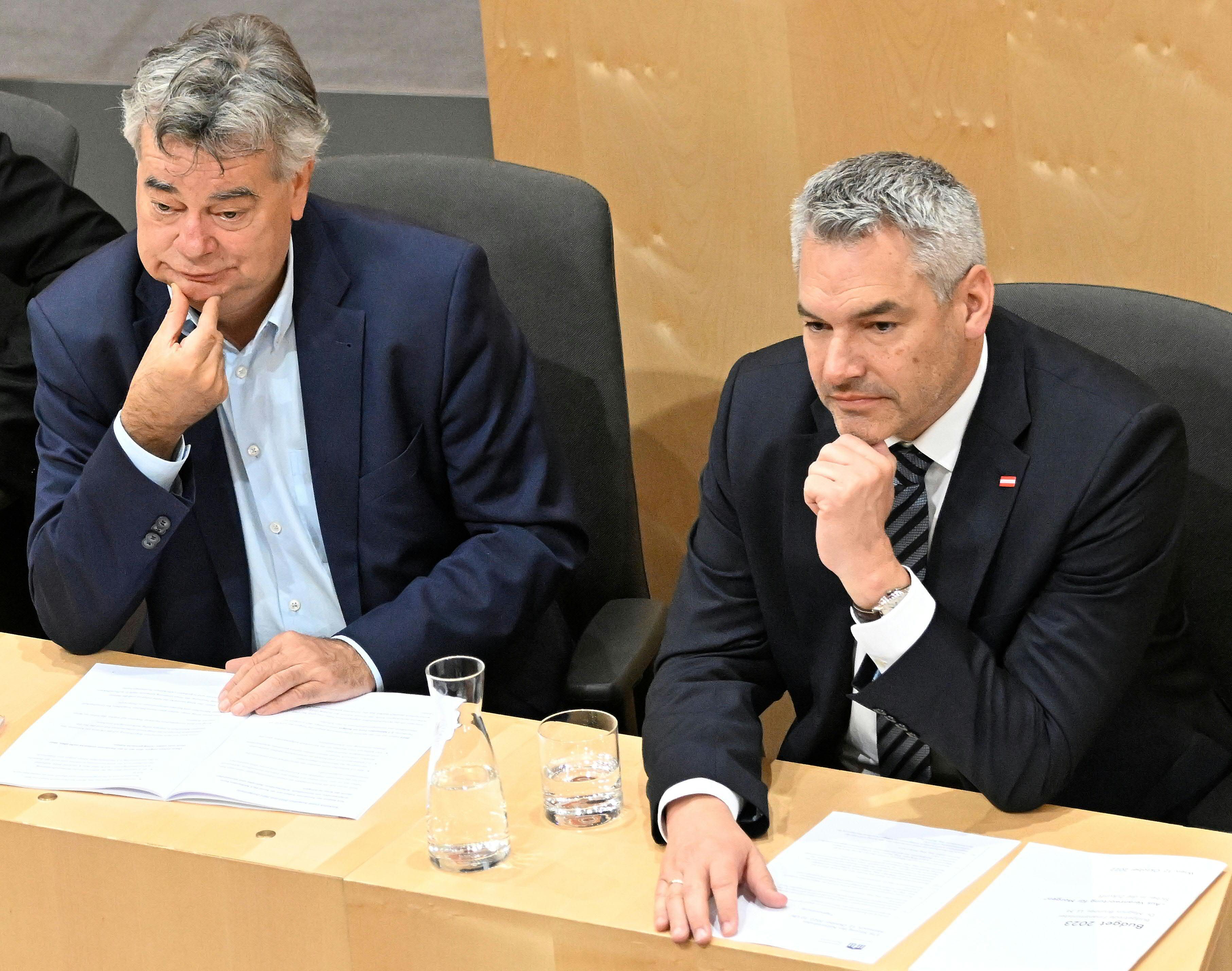 Bundeskanzler Karl Nehammer (ÖVP) am 12. Oktober 2022 während einer Nationalratssitzung in Wien.