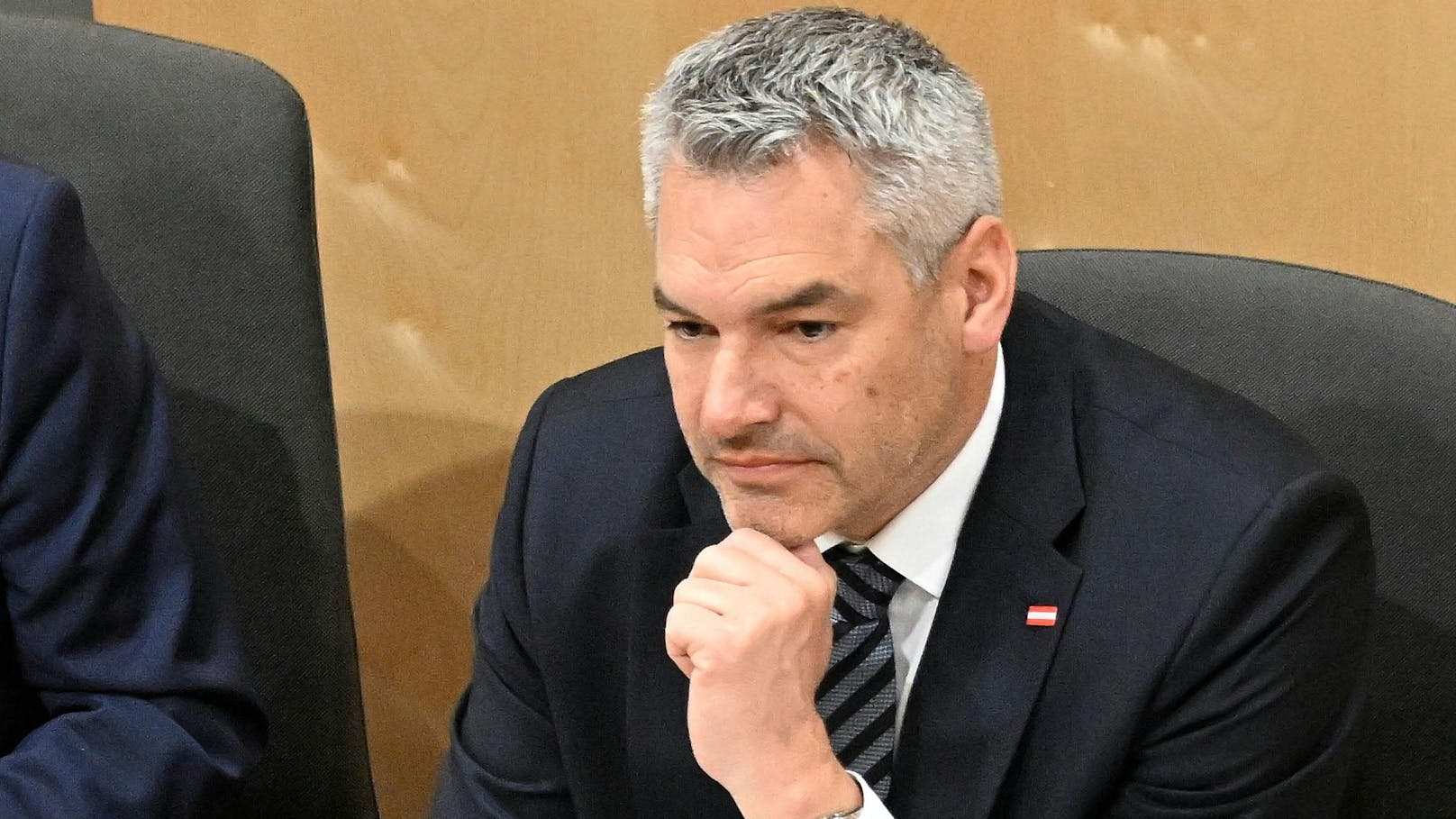 Bundeskanzler Karl Nehammer (ÖVP) am 12. Oktober 2022 während einer Nationalratssitzung in Wien.