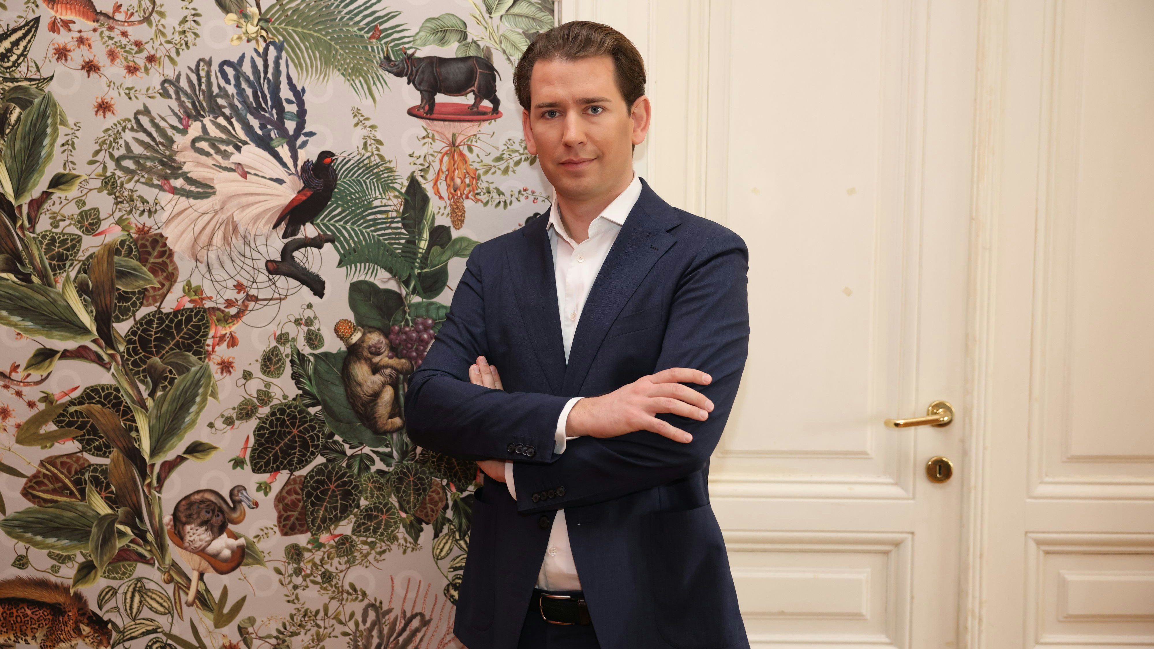 Ex-Kanzler Kurz reagiert auf Facebook auf die Anschuldigungen.