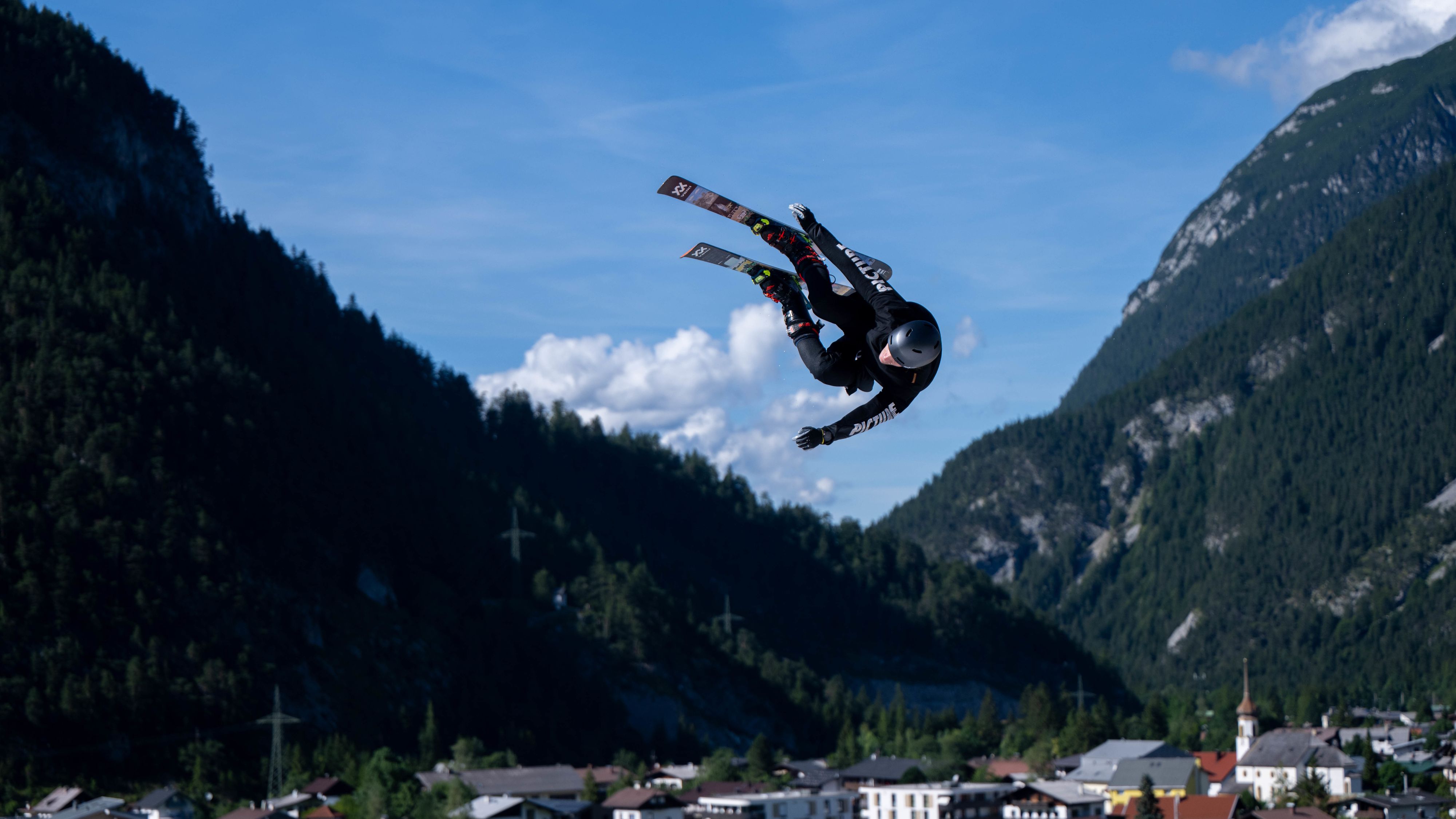 Samuel Baumgartner in Action