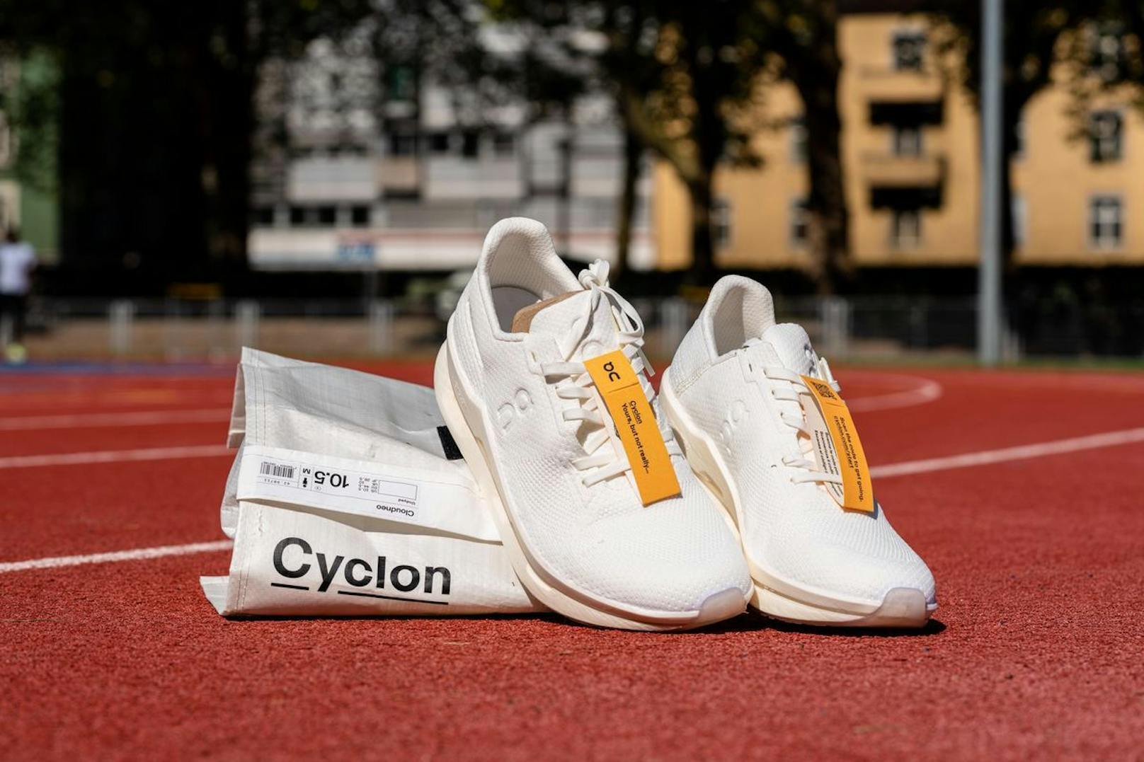 On lanciert den Schuh "Cloudneo" in der Schweiz und verkauft diesen im Abo-Modell namens "Cyclon".