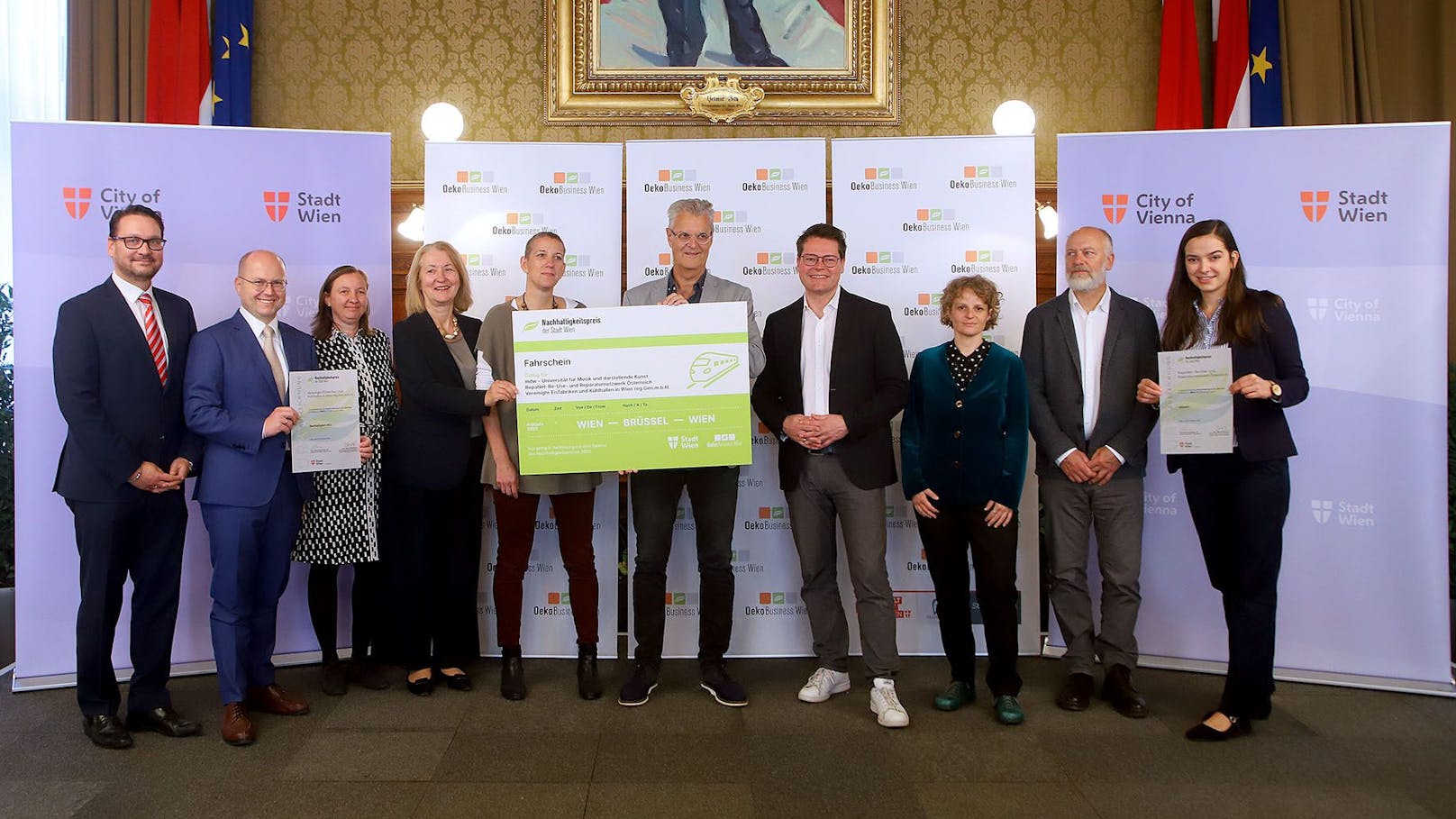 Verleihung der Nachhaltigkeitspreise 2022 durch Klimastadtrat Jürgen Czernohorszky (4. von rechts).