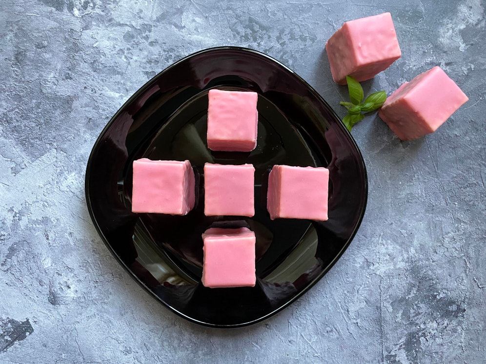 Punschkrapfen und andere Mehlspeisen müssen laut Konditoren teurer werden.