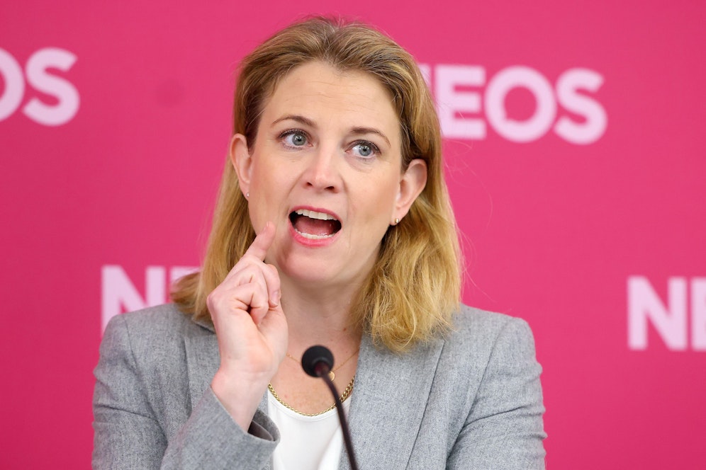 Neos-Chefin Meinl-Reisinger spricht sich klar für Neuwahlen aus. 