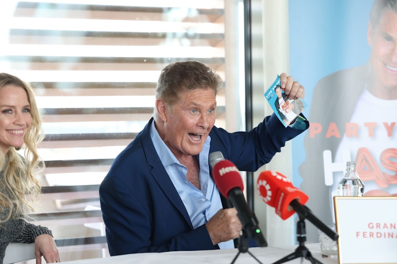 Bei der Pressekonferenz wirkte er verwirrt 