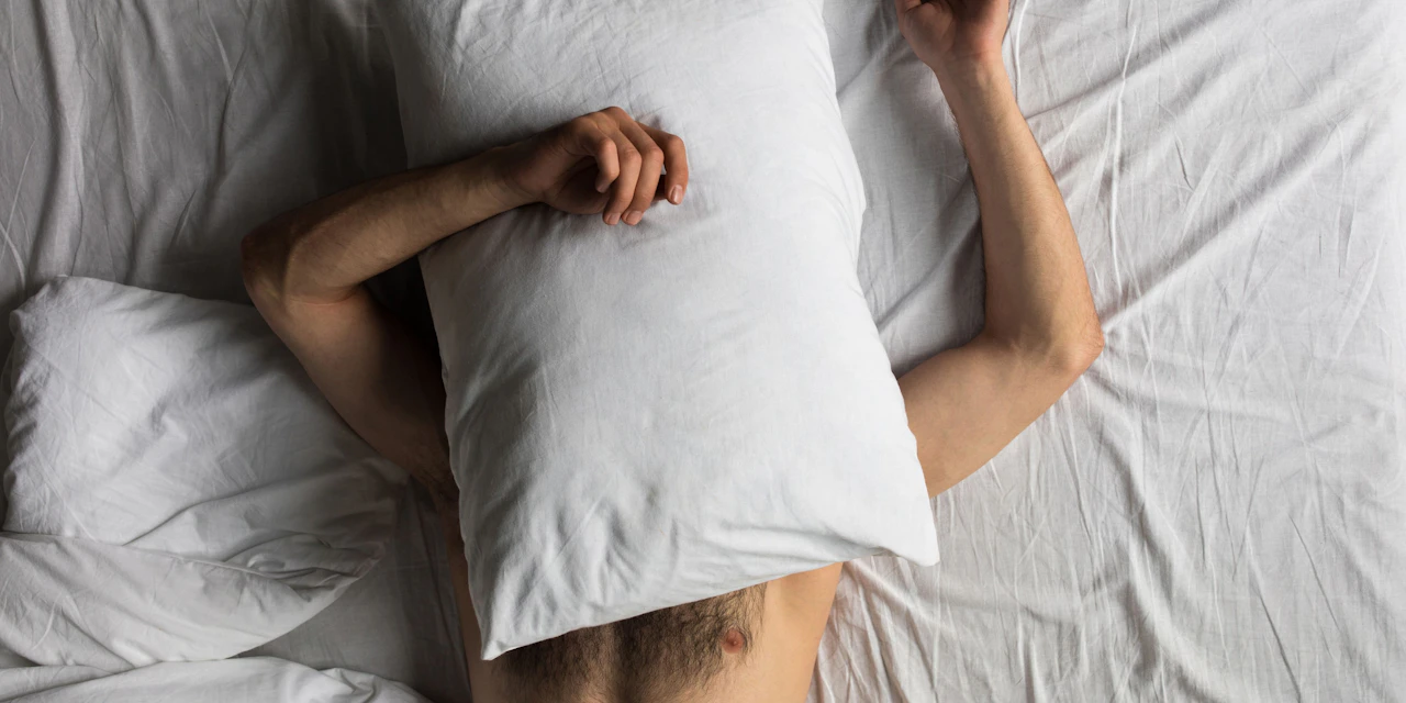 Почему нельзя спать в ванной - фото