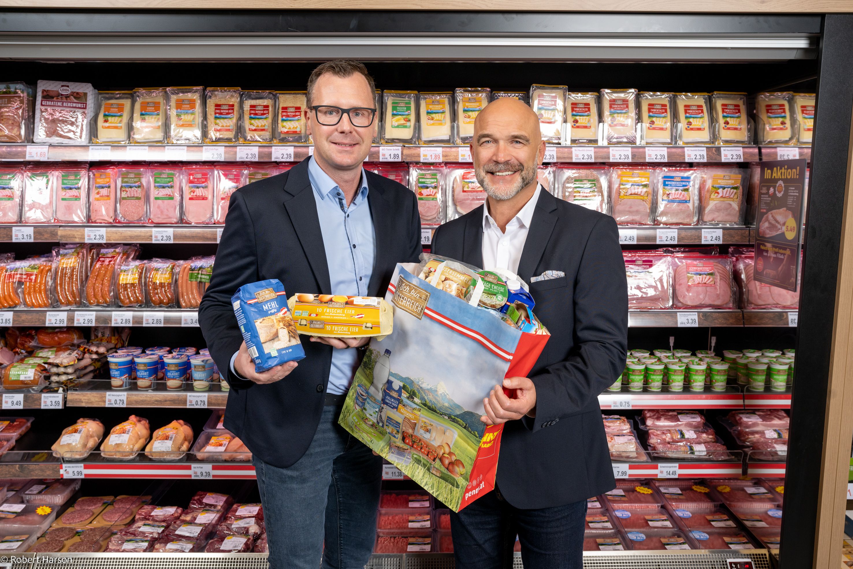 PENNY-Geschäftsführer Ralf Teschmit und Mario Märzinger